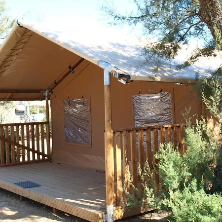 Campingplatz Oh! - Le Clos Du Rhone Saintes-Maries-de-La-Mer